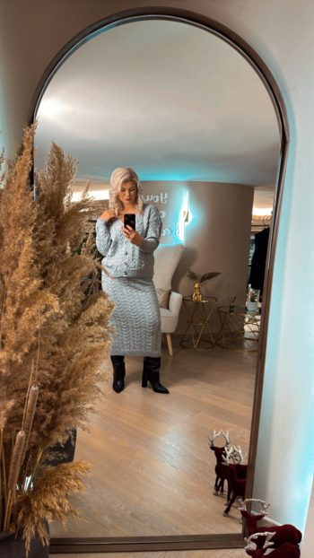 Σετ πλεκτό ζακέτα με φούστα