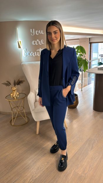 Κουστούμι με πέτρες