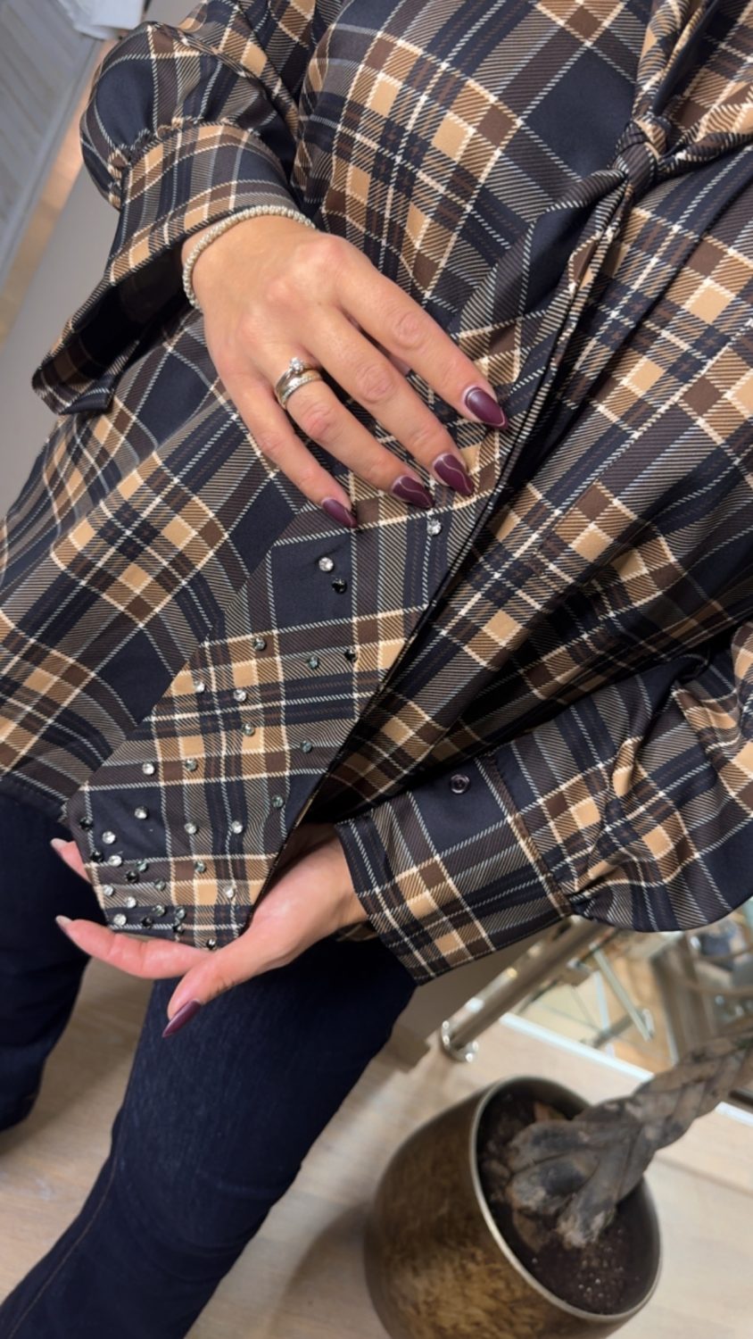 {"eId":"228906325560328","CameraPosition":1}