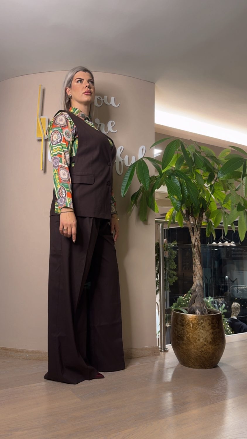 {"eId":"228906325560328","CameraPosition":1}