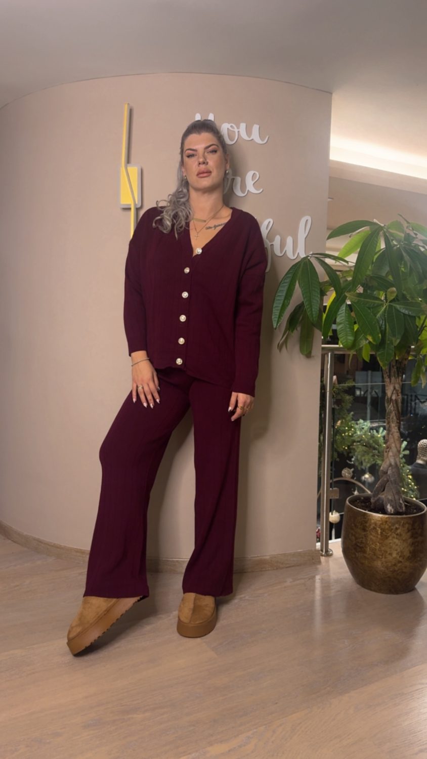 {"eId":"228906325560328","CameraPosition":1}