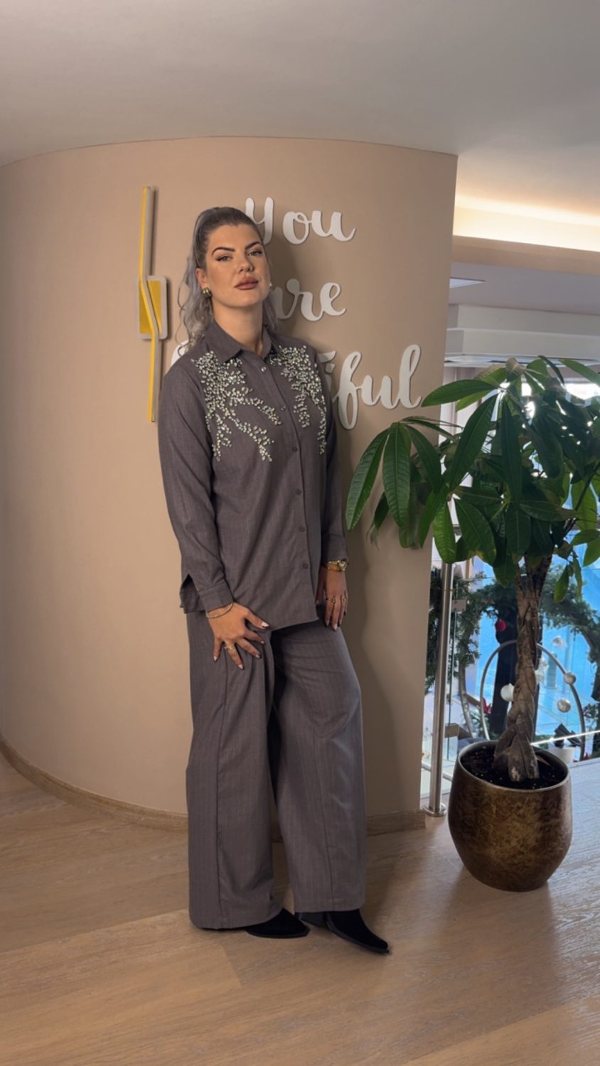 {"eId":"228906325560328","CameraPosition":1}