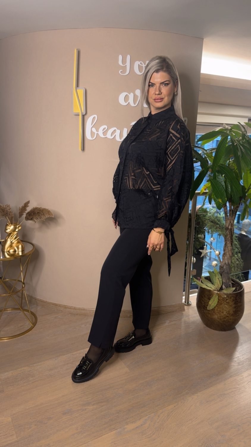 {"eId":"228906325560328","CameraPosition":1}